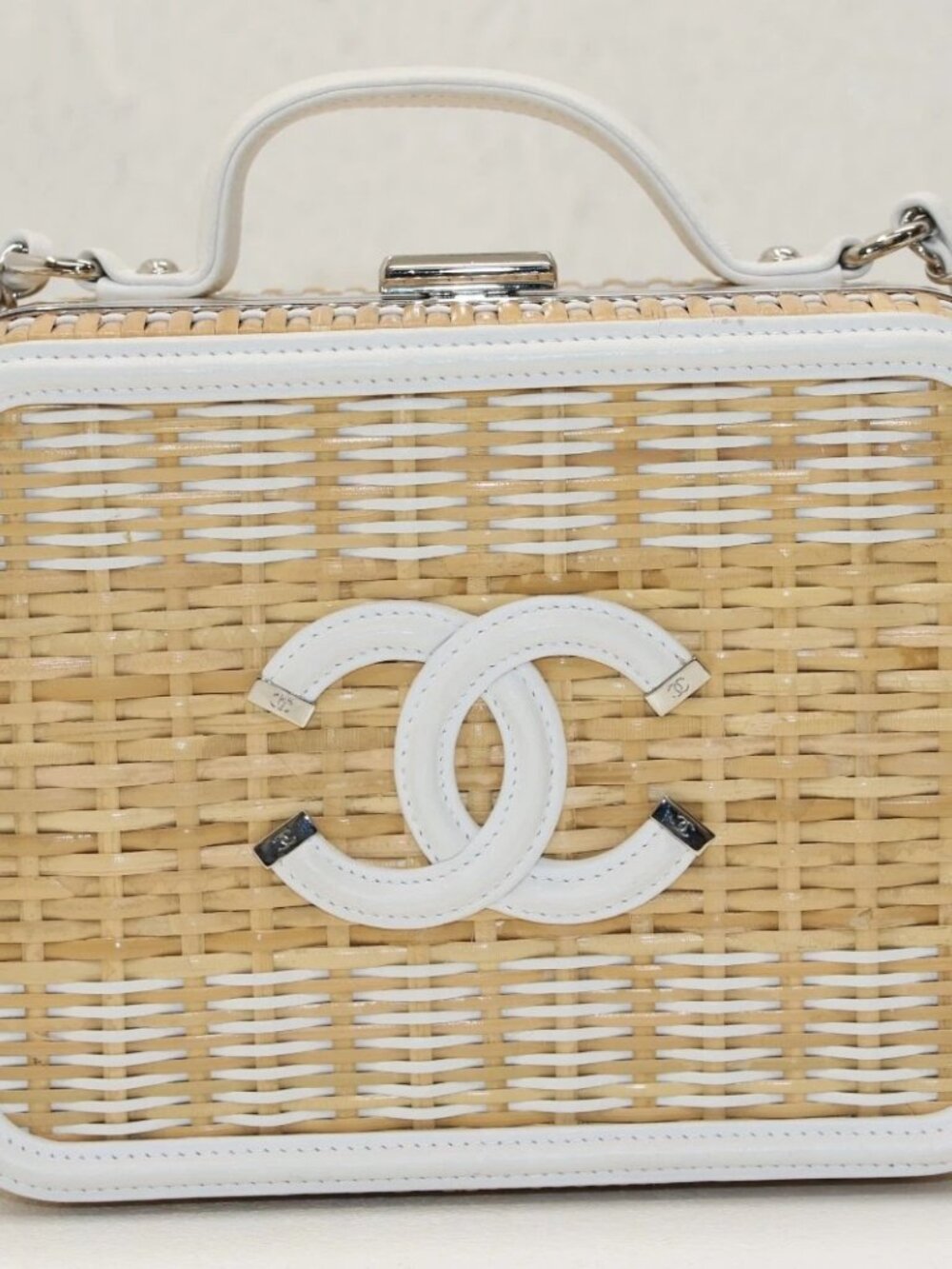 Chanel Rattan Filigree Medium Vanity Bag Silver Hardware - Picture 6 of 16